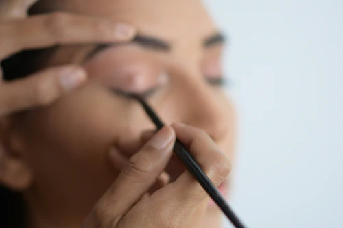 ../assets/images/global/permanent-makeup.jpg